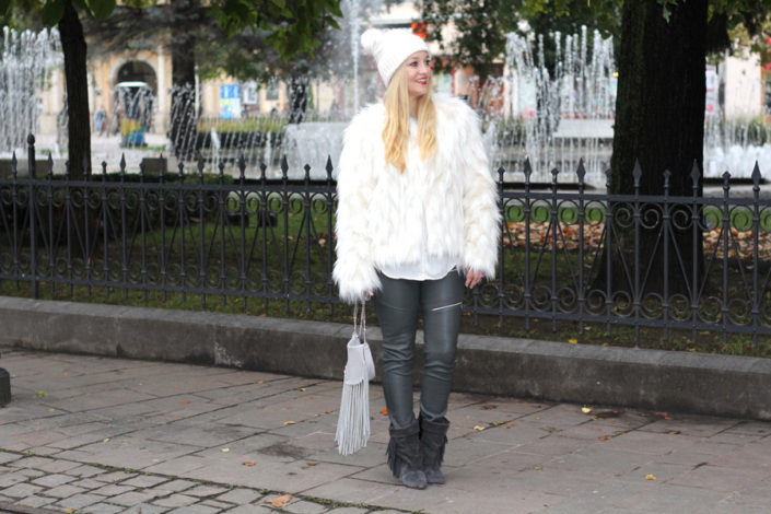 slovakia-in-riani-white-fake-fur-jacket